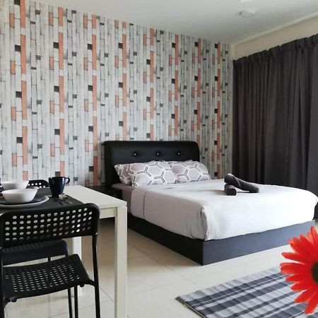 Peanut Butter Homestay - Trefoil Setia Alam Shah Alam Eksteriør billede