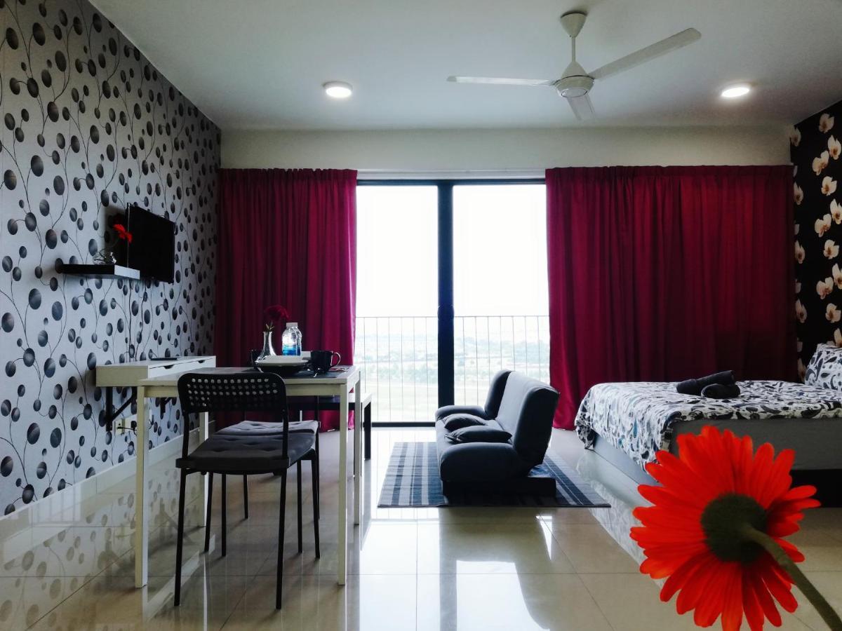Peanut Butter Homestay - Trefoil Setia Alam Shah Alam Eksteriør billede